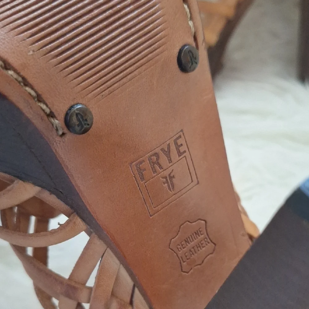 Frye's Joy Haurache Tan Heels with Woven Design and Ankle Strap - Picture 8 of 9